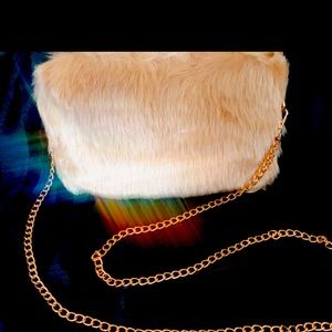 BROWN  PURSE! (LOOK AT POST FOR DIFFERENT COLORS!